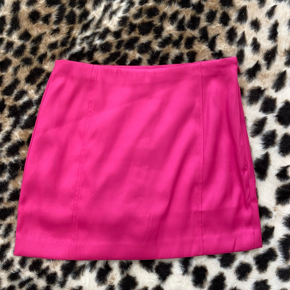 Elegant Pink Mini Skort